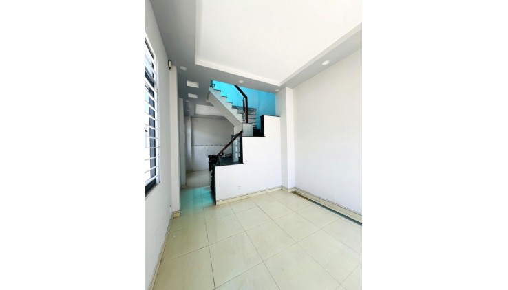 Hiếm Bán Nhà 2 Tầng Mới Hèm Xe Hơi 60m2_5.5x11 Chỉ 4.5 tỷ Gần Chợ Thủ Đức Trường Thọ Vào Ở Ngay